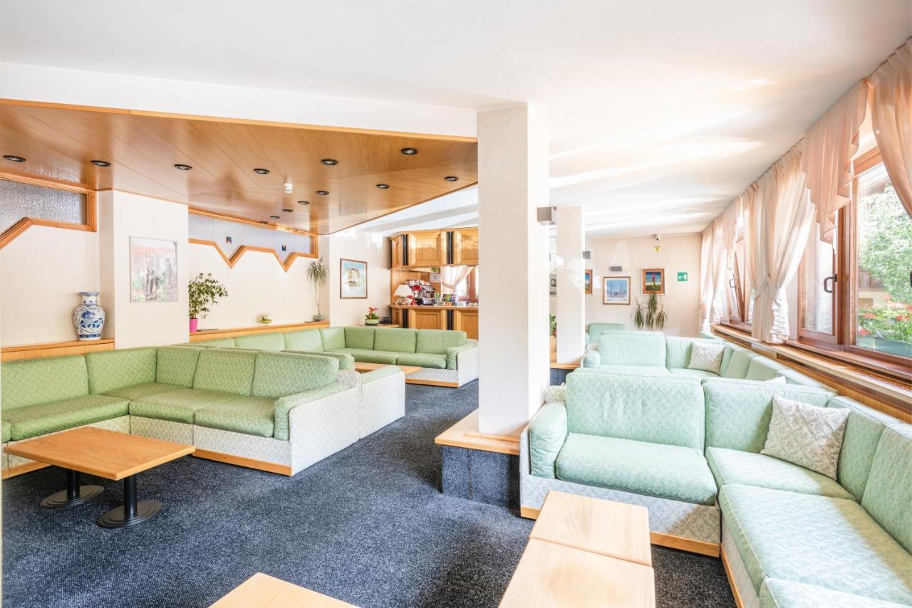 Hotel Alpina 3*
